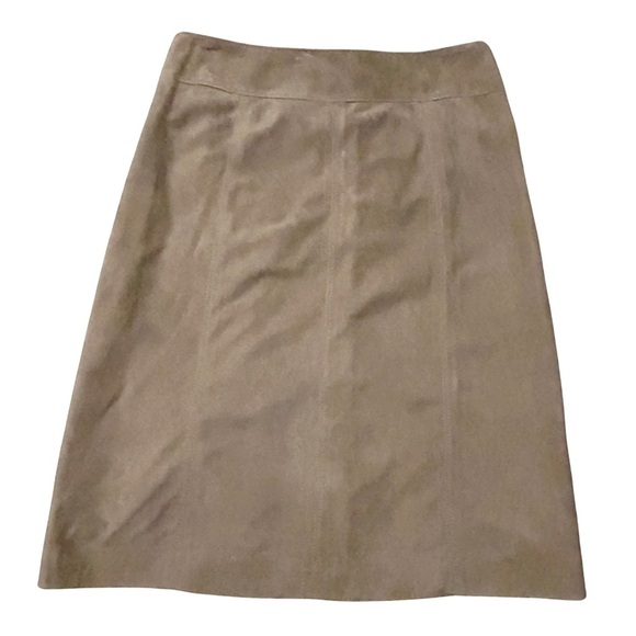 NWT Talbots Suede-Look Snap Front Skirt – Size 2, Retail $249 - Picture 6 of 6